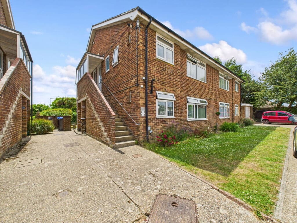 Highdown Avenue, Worthing, BN13