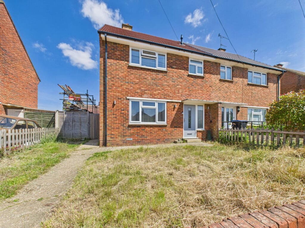 Grover Avenue, Lancing, BN15 9RQ