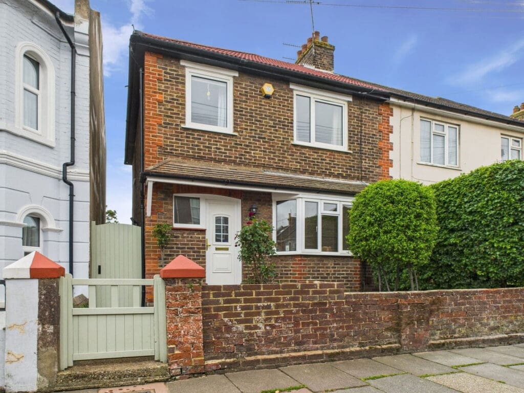 Queen Street, Broadwater, Worthing, BN14 7BL