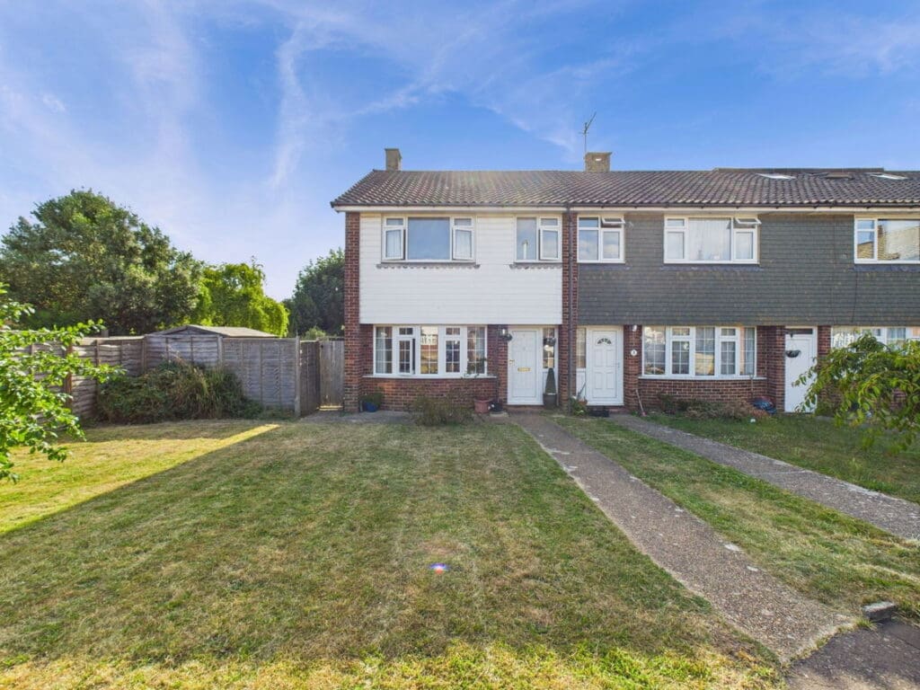 Pilgrims Close, Tarring, Worthing, BN14 7LP