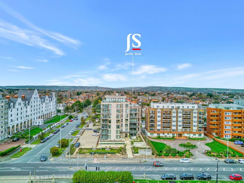 26 West Parade, Worthing, BN11 3FR