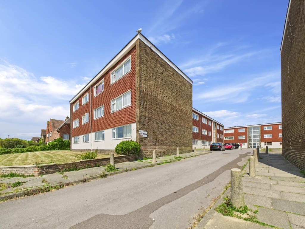Sompting Road, Lancing, BN15 9HH