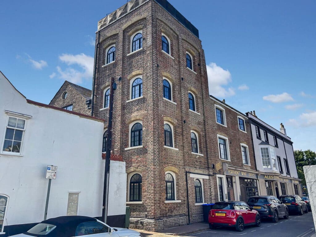 Flat 6, The Old Brewery, 21b Warwick Road, Worthing, BN11 3ET