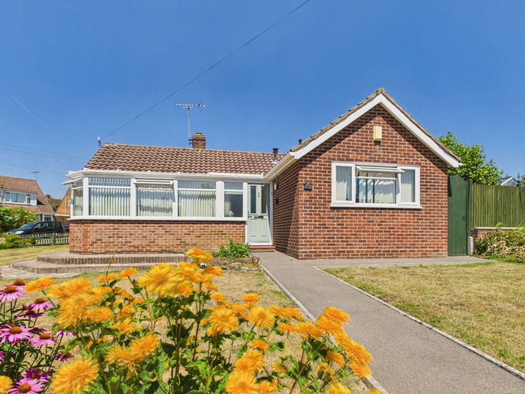 Moorfoot Road, Worthing BN13 2EY