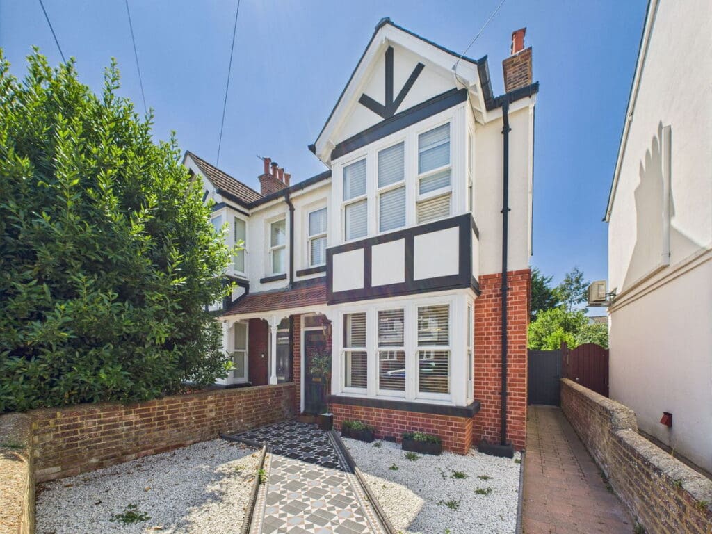 Highfield Road, Worthing, BN13