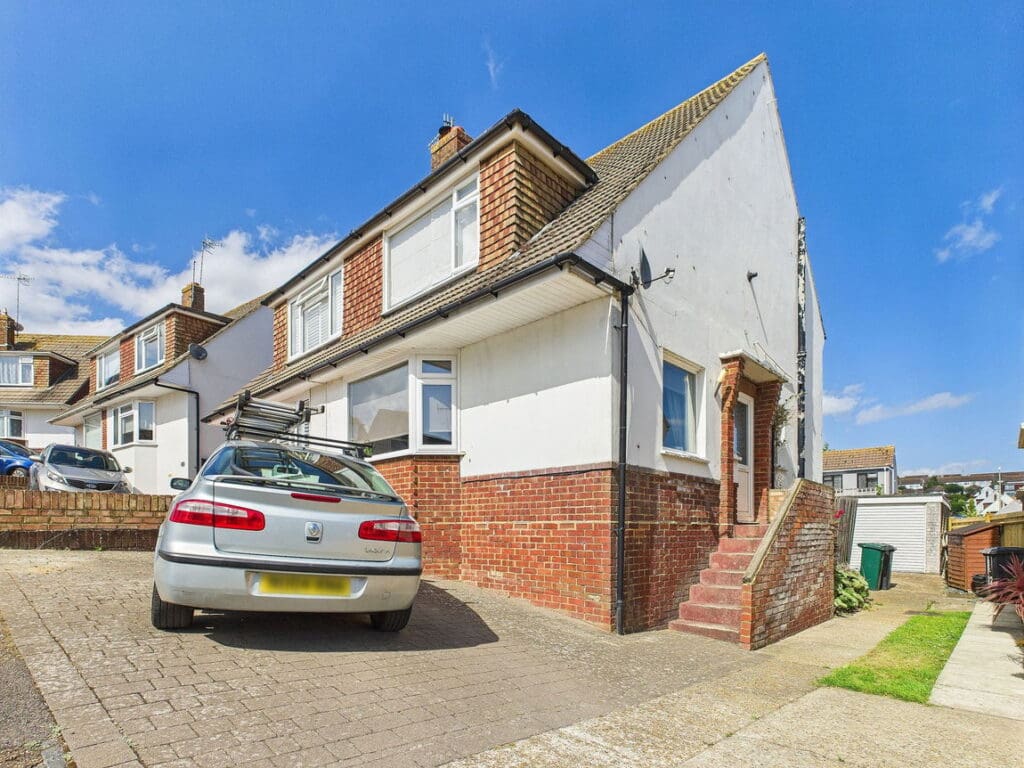 Heathfield Crescent, Portslade, Brighton, BN41 2YR