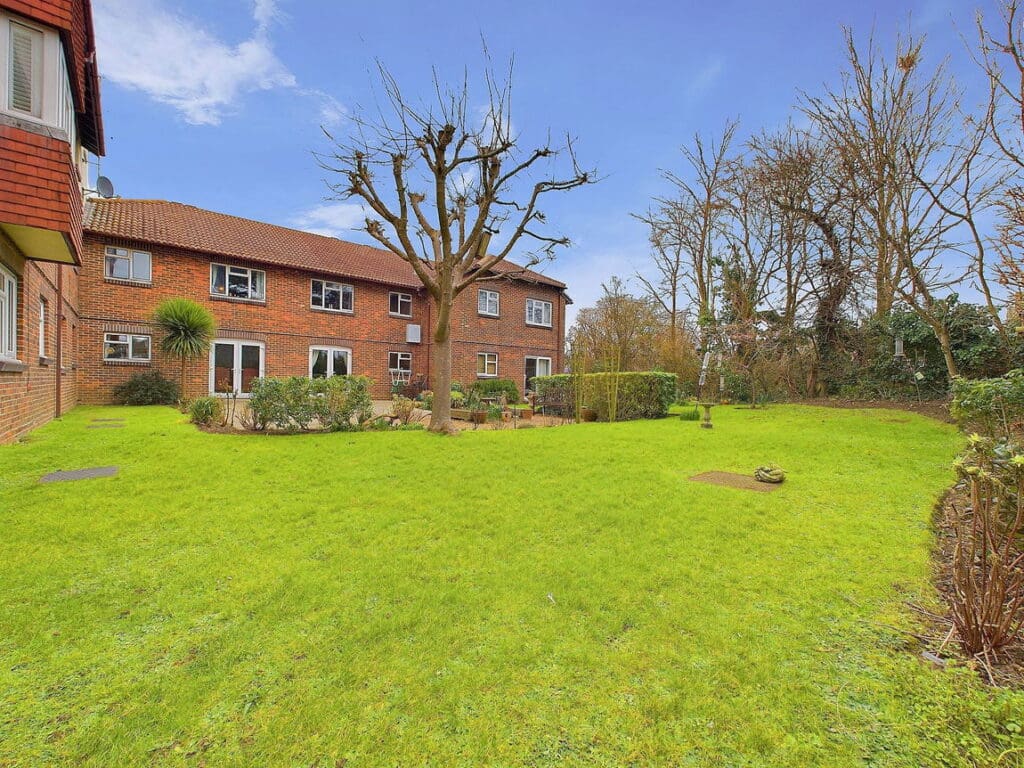 Freshbrook Court, Freshbrook Road, BN15 8DT