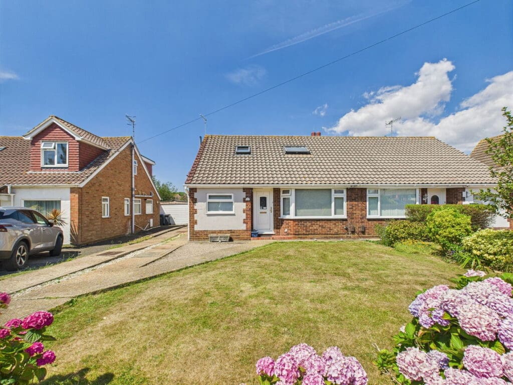 Silverdale Drive, Sompting, BN15 9SH