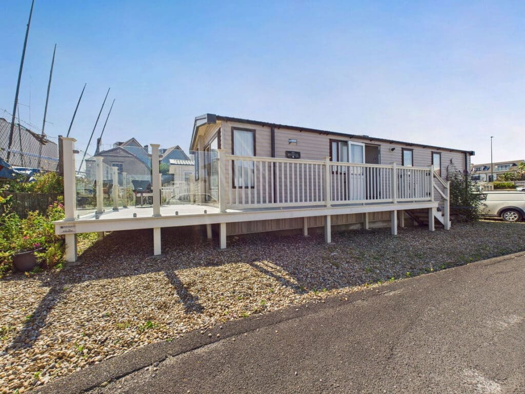 70a Brighton Road, Lancing, BN15 8LW
