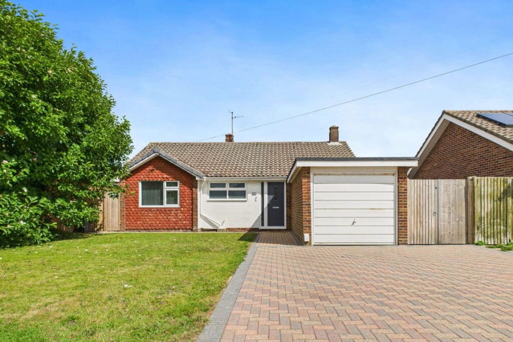 Wiston Avenue, Worthing, BN14 7QX