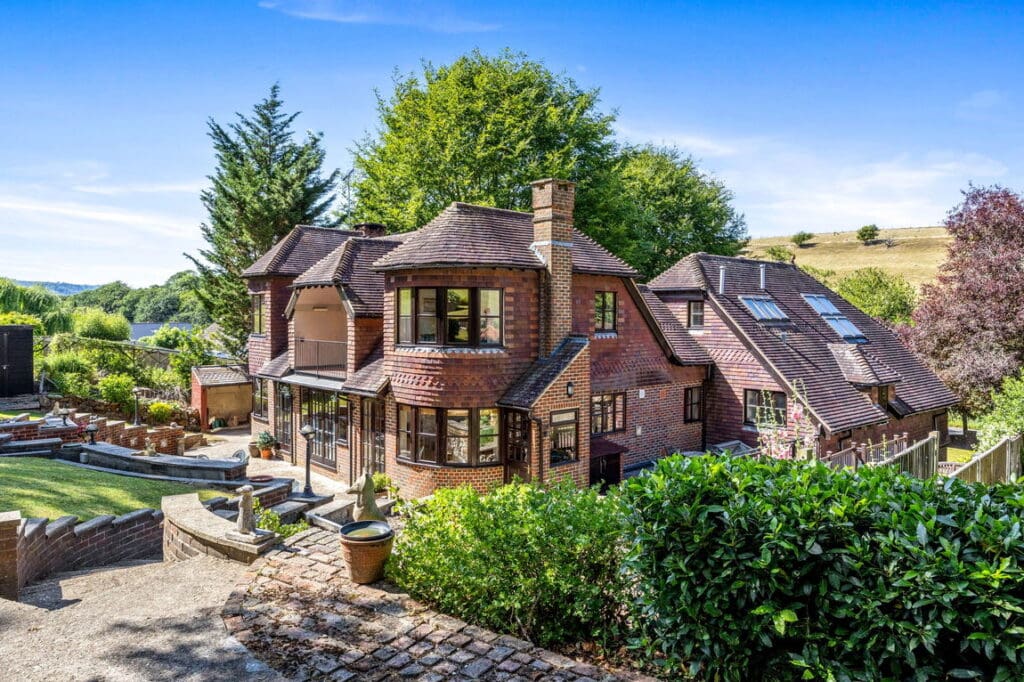 Henfield Road, Upper Beeding, Steyning, BN44 3TF