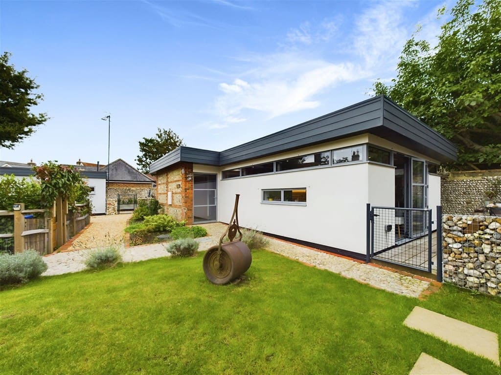 Church Road, Worthing, BN13 1HG