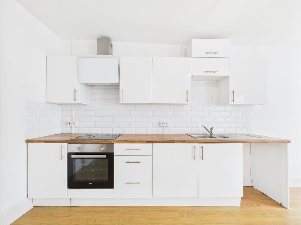 Brunswick Road, Worthing, BN11 3NX