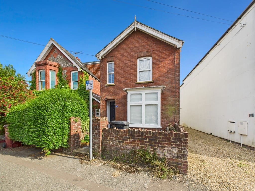 Pound Farm Road, Chichester