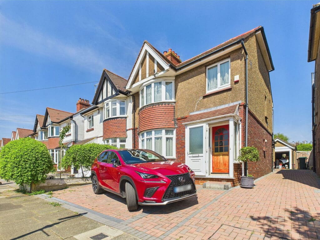 Cranmer Avenue, Hove, BN3 7JP