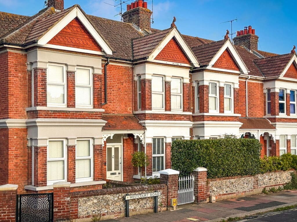 Westcourt Road, Worthing, BN14 7DP