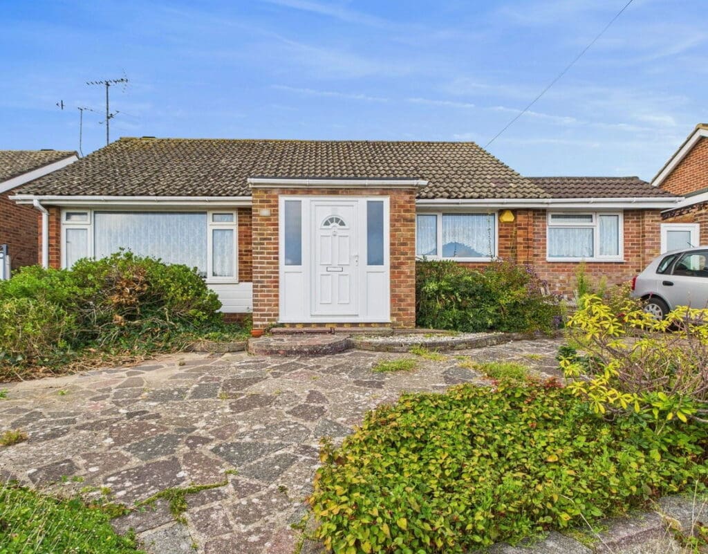Clyde Road, Worthing BN13 3LG
