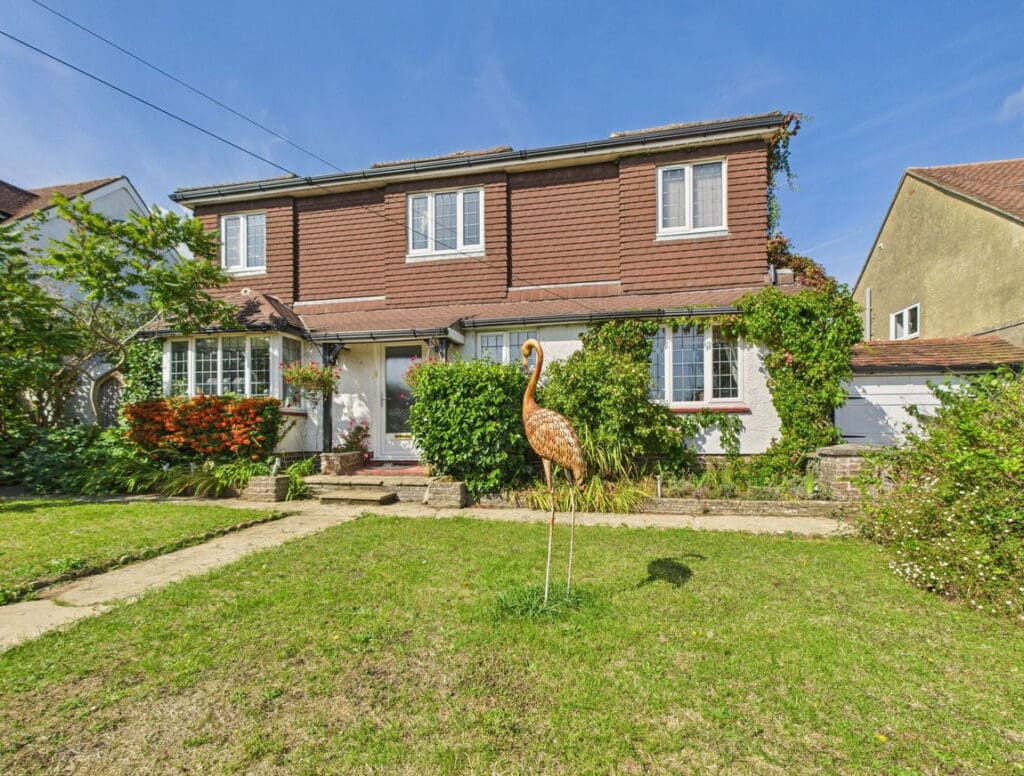 Arundel Road, Worthing, West Sussex BN13 3EJ