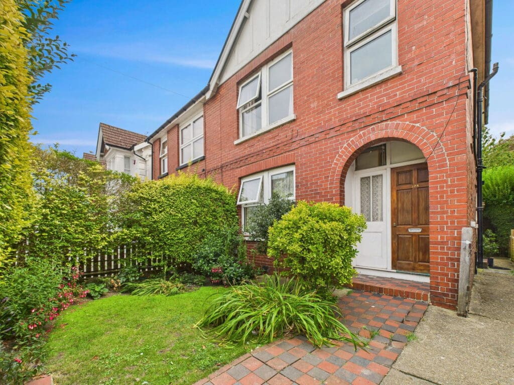 Bridge Road, Worthing, BN14 7BU